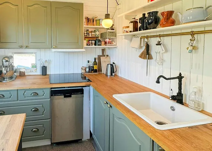 Romantic Country With Fjord Views On Amoy